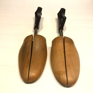 Sz 9-10 Vintage TRAVEL TREE Rochester Shoe Keeper Cedar Wood Insert Sz 5 M Split